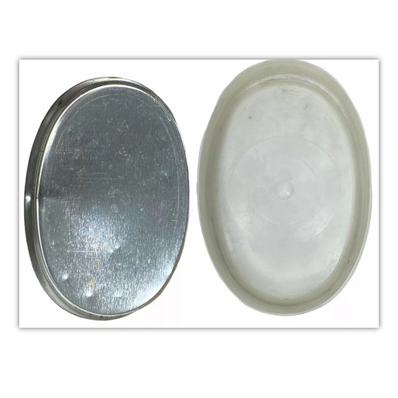 LA REINE Vintage Mint Pastille Tin Container - Picture 9 of 9